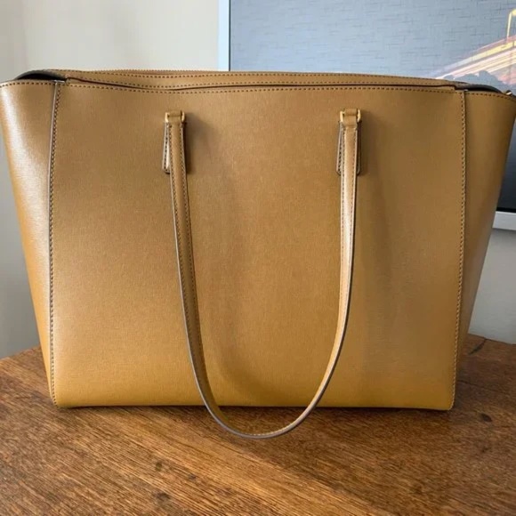 Tory Burch Robinson Tote Bag